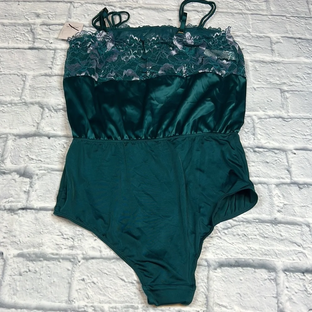 Teal nightie - Picture 7 of 10